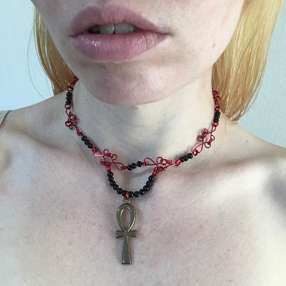 🥀 Handmade Wire Ankh Necklace - Picture 2 of 4